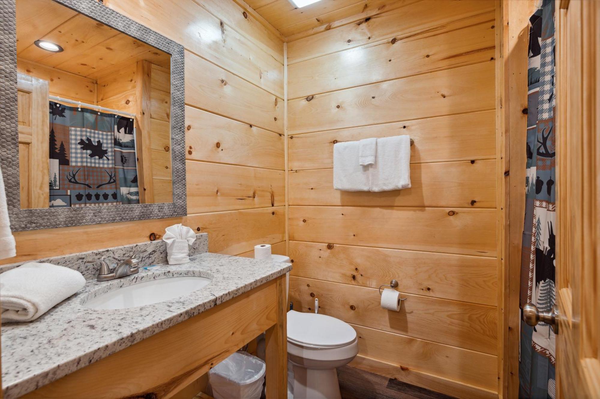 The 3 Bears Is A Newly Built 3 Bedroom Cabin Only 3 Minutes From The Parkway! พิเจนฟอร์จ ภายนอก รูปภาพ