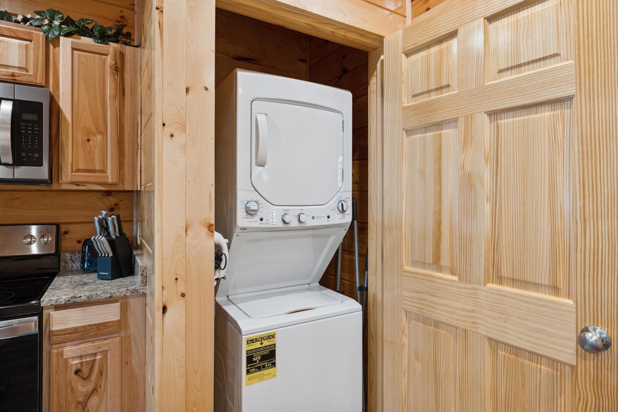 The 3 Bears Is A Newly Built 3 Bedroom Cabin Only 3 Minutes From The Parkway! พิเจนฟอร์จ ภายนอก รูปภาพ