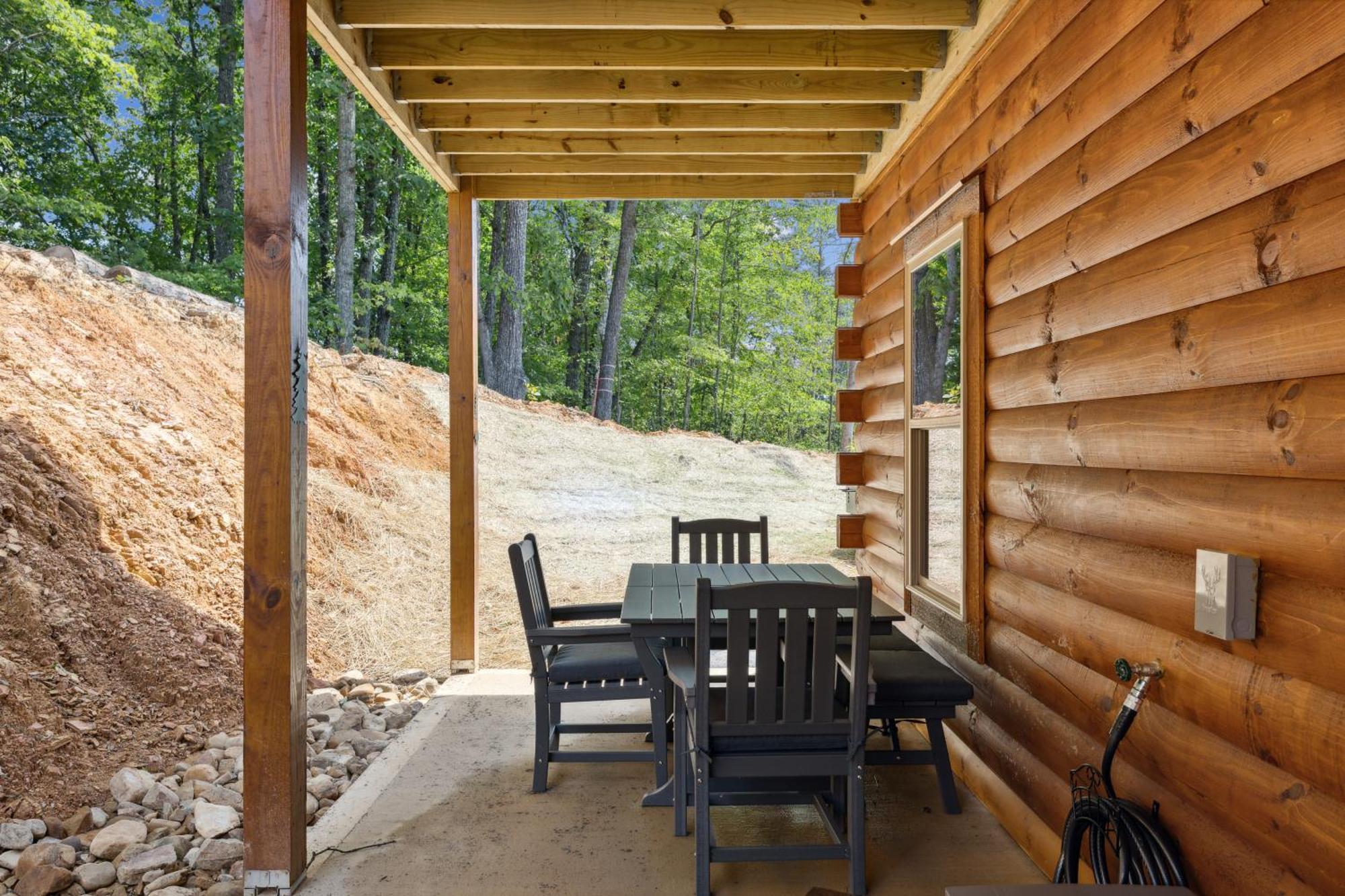 The 3 Bears Is A Newly Built 3 Bedroom Cabin Only 3 Minutes From The Parkway! พิเจนฟอร์จ ภายนอก รูปภาพ