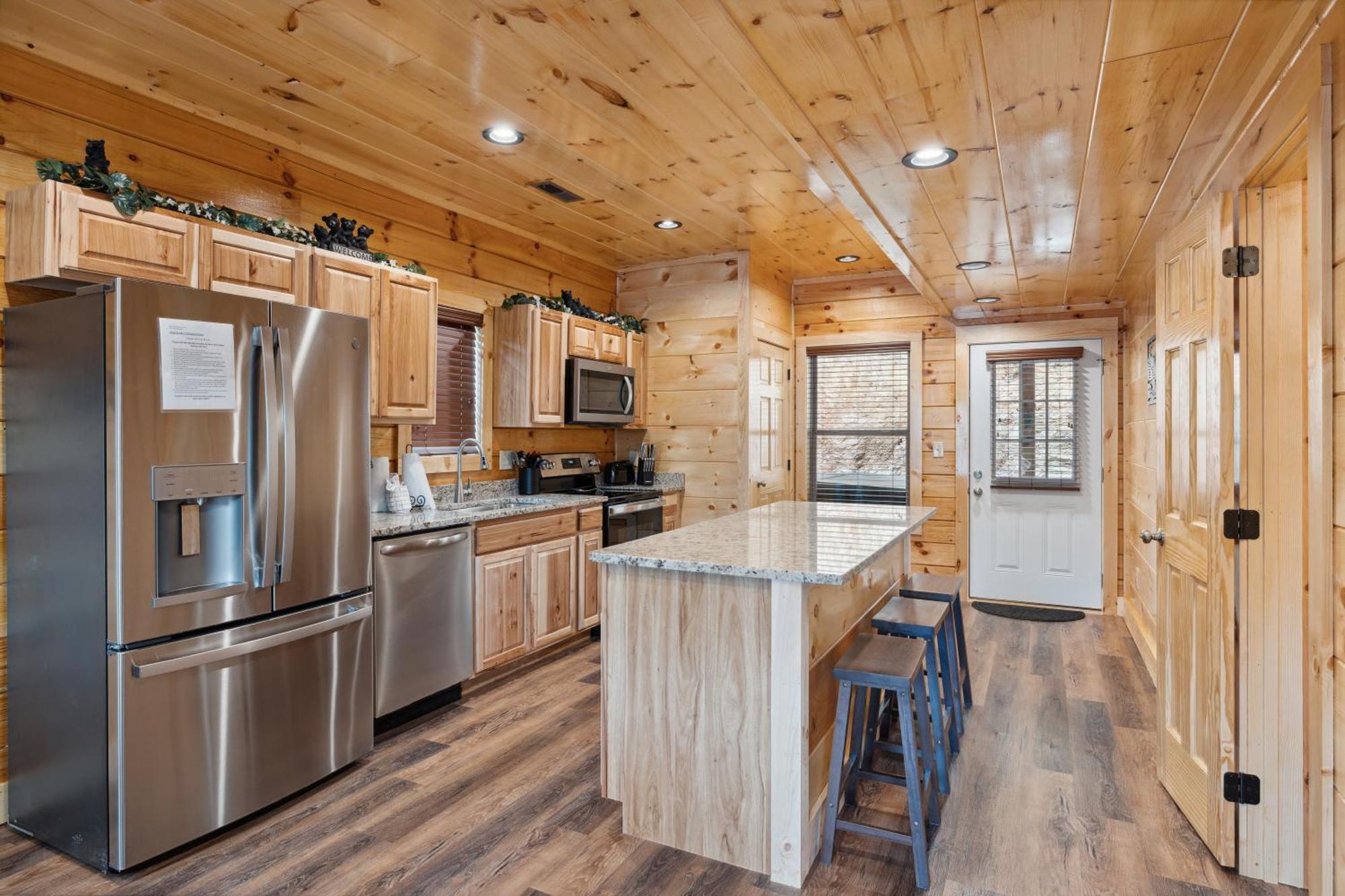 The 3 Bears Is A Newly Built 3 Bedroom Cabin Only 3 Minutes From The Parkway! พิเจนฟอร์จ ภายนอก รูปภาพ