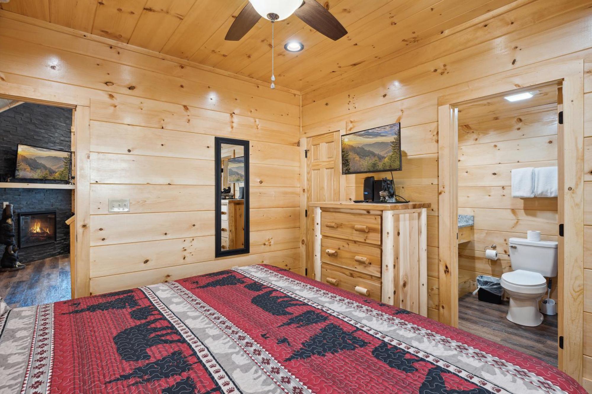 The 3 Bears Is A Newly Built 3 Bedroom Cabin Only 3 Minutes From The Parkway! พิเจนฟอร์จ ภายนอก รูปภาพ