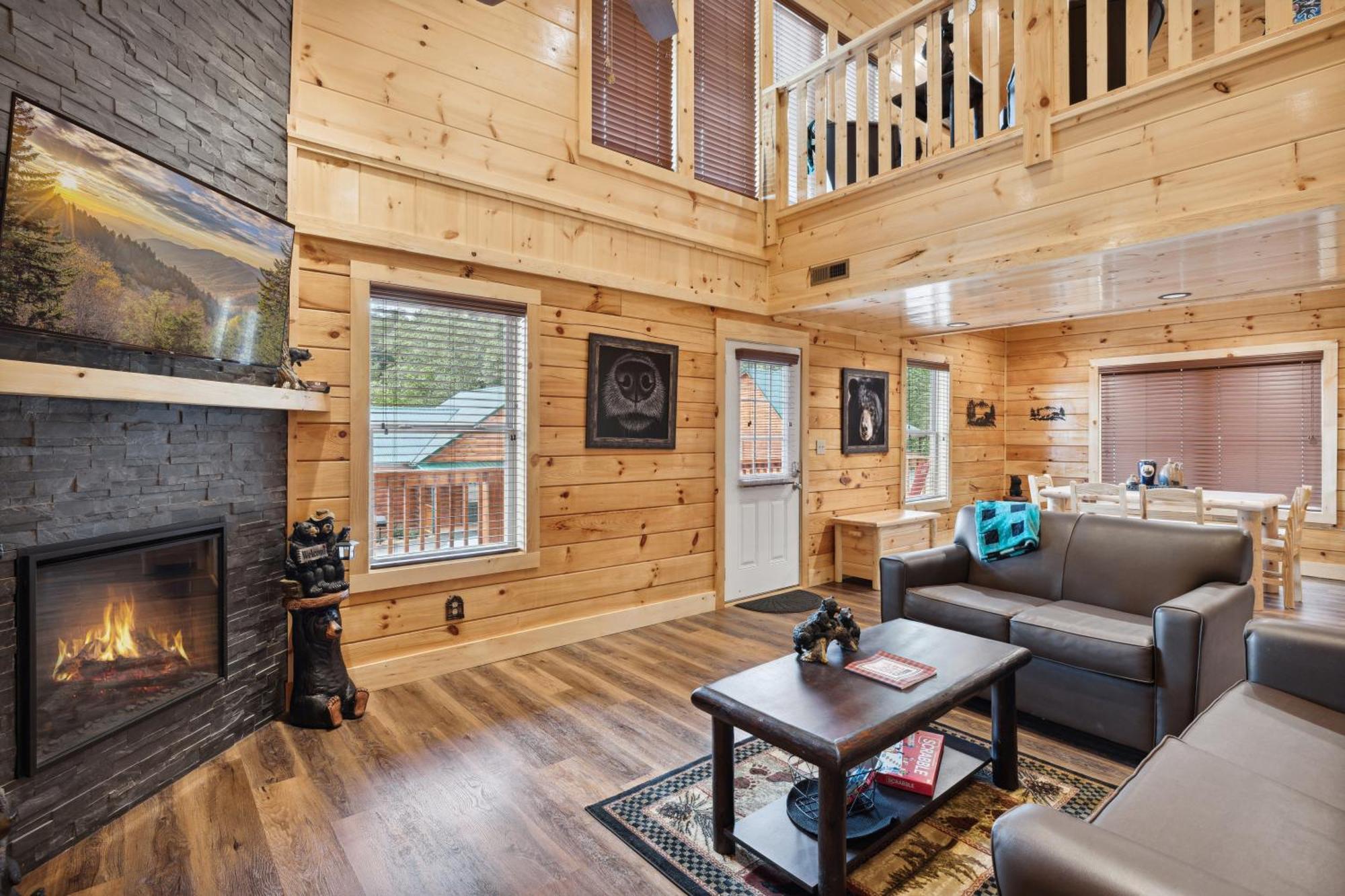 The 3 Bears Is A Newly Built 3 Bedroom Cabin Only 3 Minutes From The Parkway! พิเจนฟอร์จ ภายนอก รูปภาพ